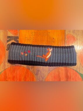 Disney Tigger and Leaves Headband Gray Black Ribbed Elastic Stretch Warm Adult S